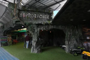 Marine World's Horror House